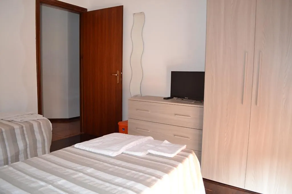 The Sisters Hotel Settimo Milanese Guest house