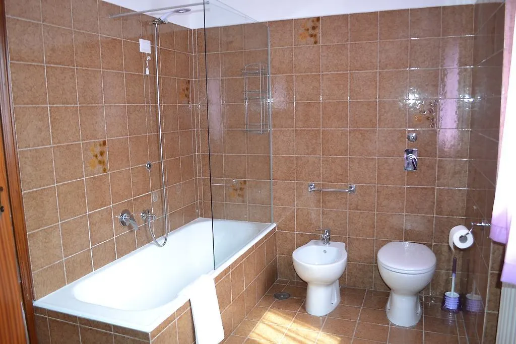 The Sisters Hotel Settimo Milanese Guest house